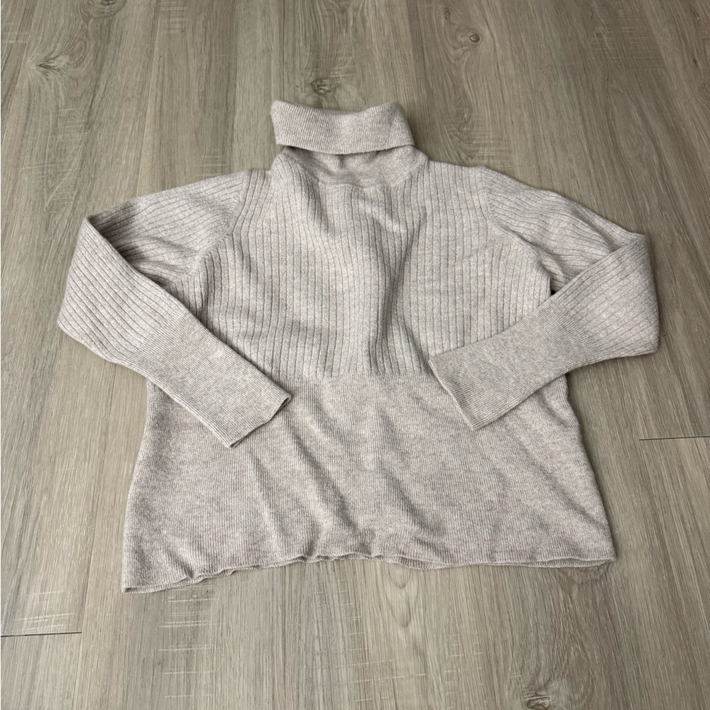 Halston Gray Turtleneck wool